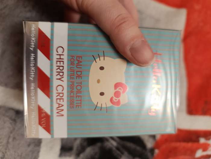 Фотография покупателя товара Туалетная вода Hello Kitty Little Rose For You, 30 мл. - Фото 1