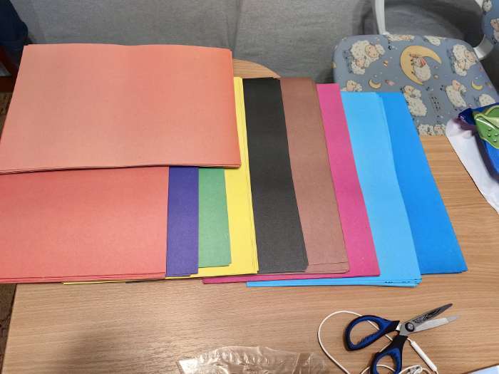 Фотография покупателя товара Картон цветной Calligrata, А4, 100 листов, 10 цветов, немелованный - Фото 14