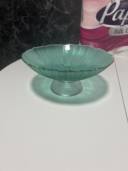 Фотография покупателя товара Ваза для фруктов Magistro «Фейерверк», 3.8 л, 33×13.5 см, стекло, изумрудная - Фото 1