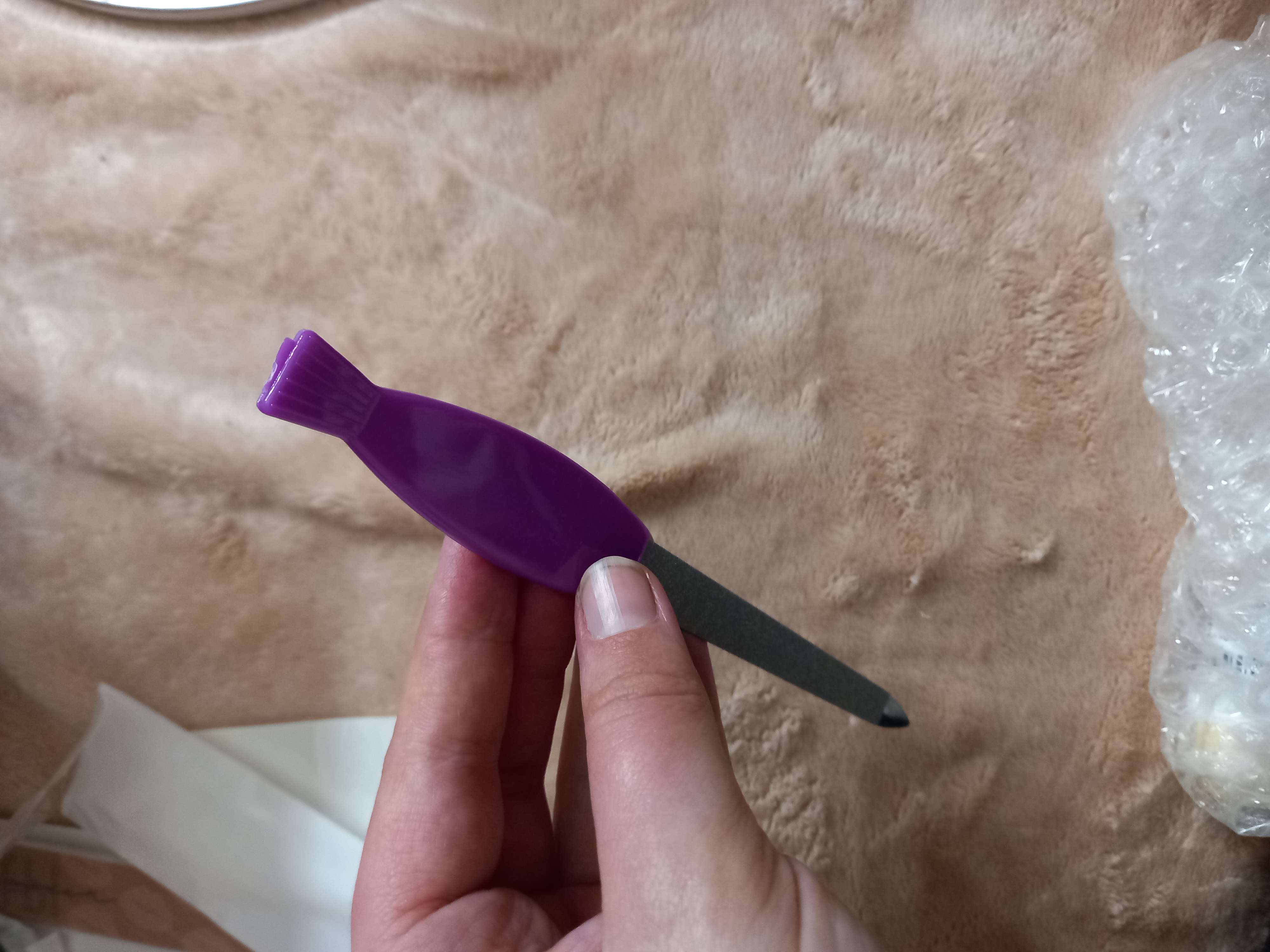 Фотография покупателя товара Пилка-триммер металлическая для ногтей, фигурная ручка, с защитным колпачком, 17 см, цвет МИКС