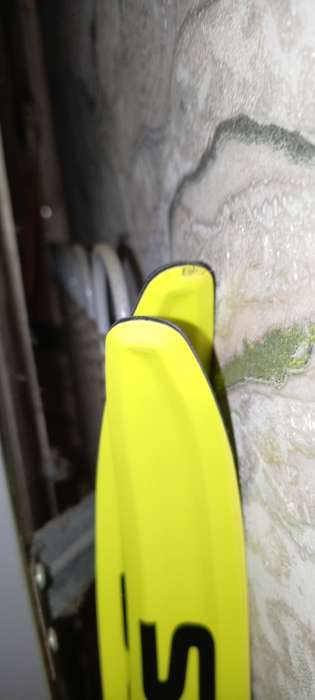 Фотография покупателя товара Комплект лыжный: пластиковые лыжи 160 см с насечкой, стеклопластиковые палки 120 см, крепления SNS, цвета МИКС - Фото 1