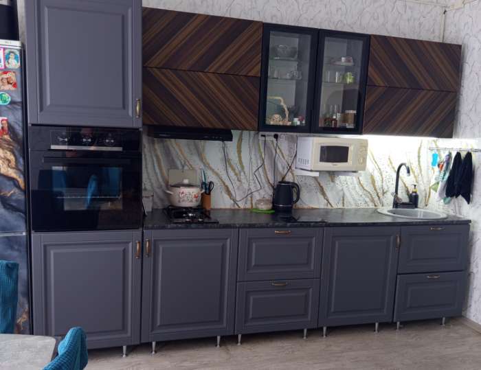 Фотография покупателя товара Кухонный гарнитур трёхуровневый в потолок «Престиж», с столешницей, 2400 мм, цвет браш лайт грей - Фото 2