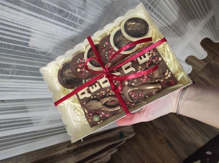 Фотография покупателя товара Коробочка для печенья с PVC крышкой "ЗигЗаг", крафт, 22 х 15 х 3 см - Фото 5