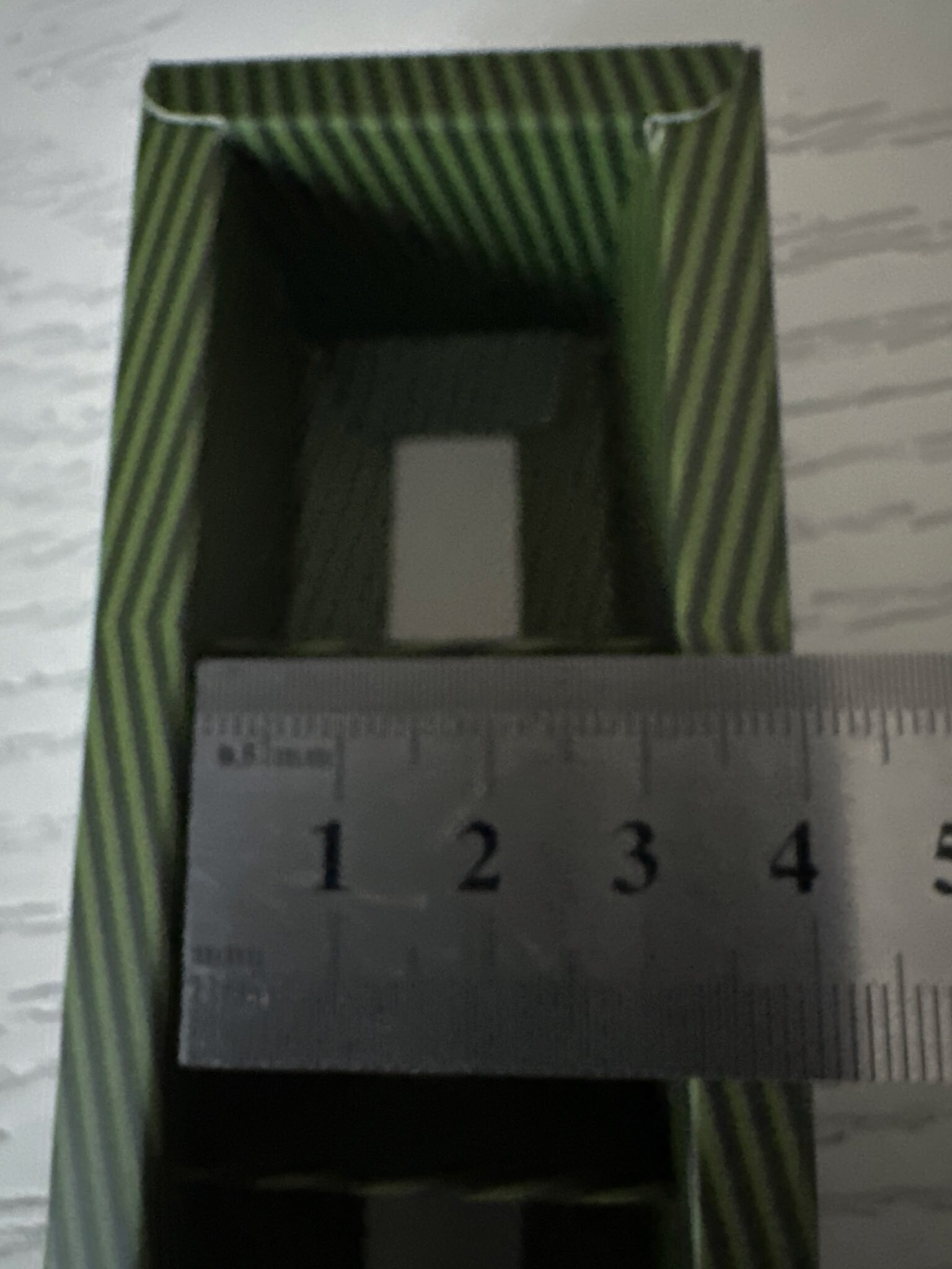 Фотография покупателя товара Коробка для 5 конфет с обечайкой, с окном «23 Февраля», 21×5×3.3 см - Фото 6