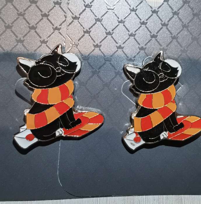 Фотография покупателя товара Значок «Кот», гриффиндорец, цветной в золоте - Фото 2