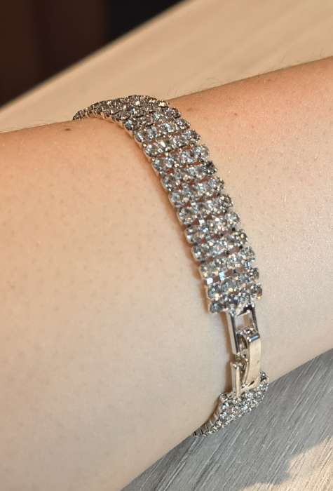 Фотография покупателя товара Браслет со стразами «Сияй» четыре ряда, цвет белый в серебре, 18 см - Фото 3