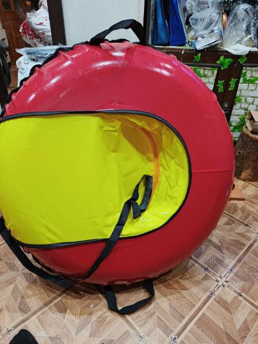Фотография покупателя товара УЦЕНКА Тюбинг – ватрушка, диаметр чехла 93 см, оранжевая, зелёная - Фото 3