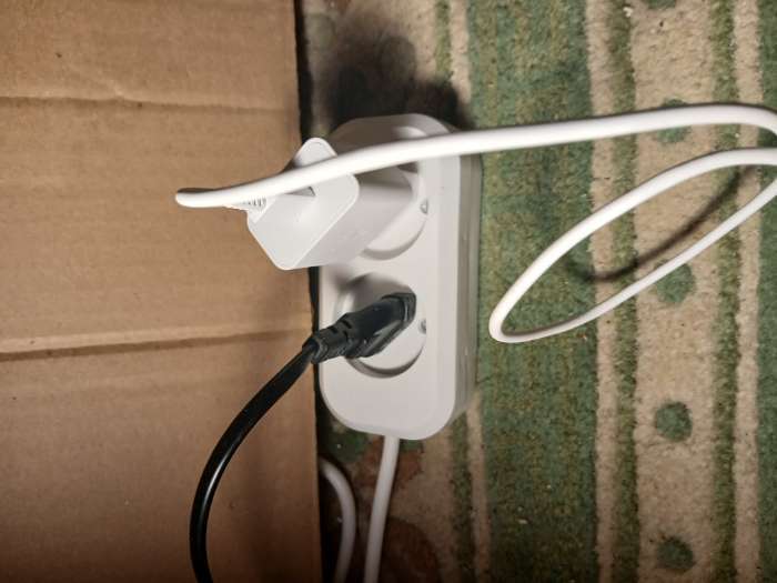 Фотография покупателя товара Удлинитель сетевой Smartbuy, 3 розетки, 2 м, 2200 Вт, ПВС 2×1 мм2, 10 А, без заземления, белый - Фото 1