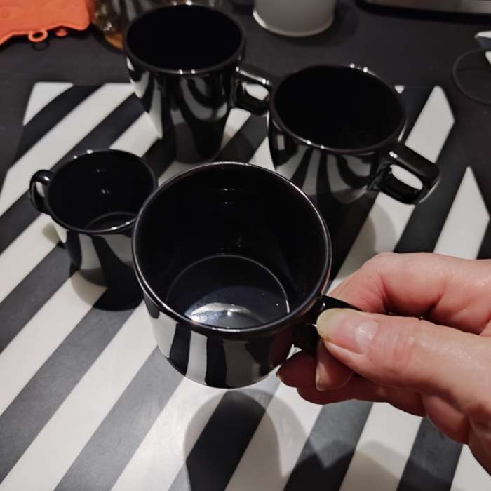 Фотография покупателя товара Кружка керамическая Доляна Coffee break, 150 мл, цвет белый - Фото 2