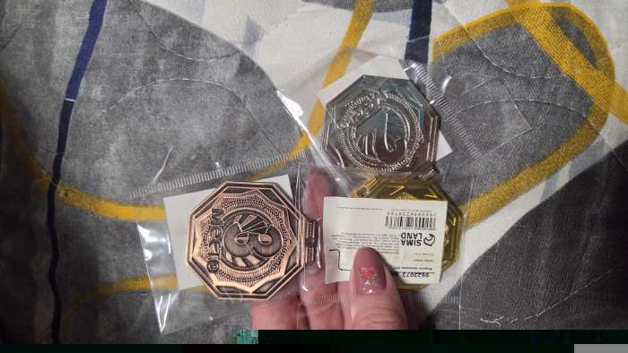 Фотография покупателя товара Медаль призовая «1 место» золото 199, d=5 см, без ленты - Фото 6