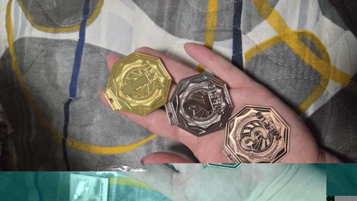 Фотография покупателя товара Медаль призовая «1 место» золото 199, d=5 см, без ленты - Фото 5