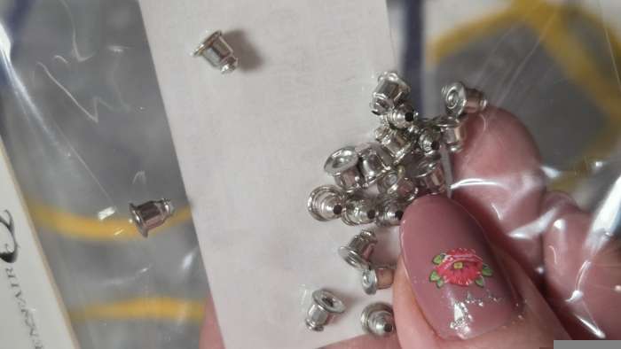 Фотография покупателя товара Заглушки для сережек, швенз, пусет (набор 20 пар), цвет серебро - Фото 3