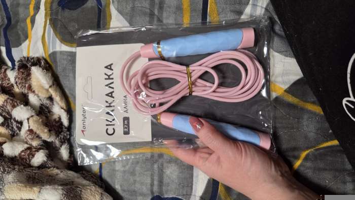 Фотография покупателя товара УЦЕНКА Скакалка спортивная ONLYTOP, 2.7 м, регулируемая, цвет МИКС - Фото 1