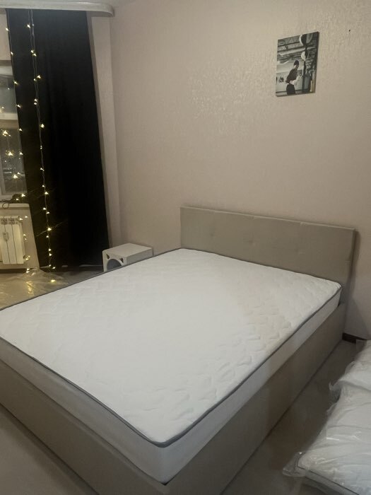 Фотография покупателя товара Кровать двуспальная, с основанием, спальное место 1600×2000 мм, велюр, цвет бежевый - Фото 1