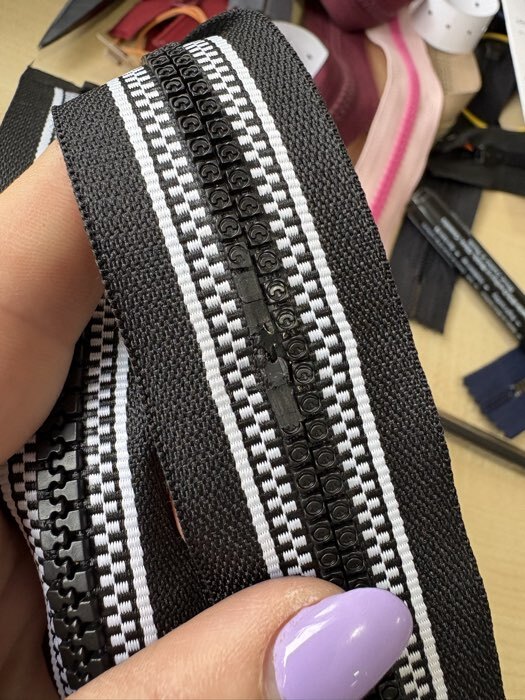 Фотография покупателя товара Молния «Трактор», №5, разъёмная, 70 см, замок автомат, чёрная - Фото 1