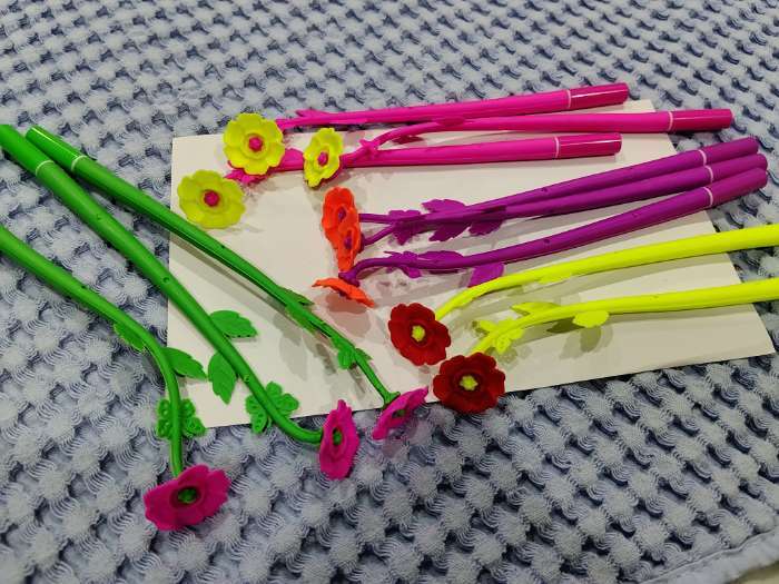 Фотография покупателя товара Ручка-прикол Calligrata «Цветы Маки», гелевая, МИКС - Фото 14