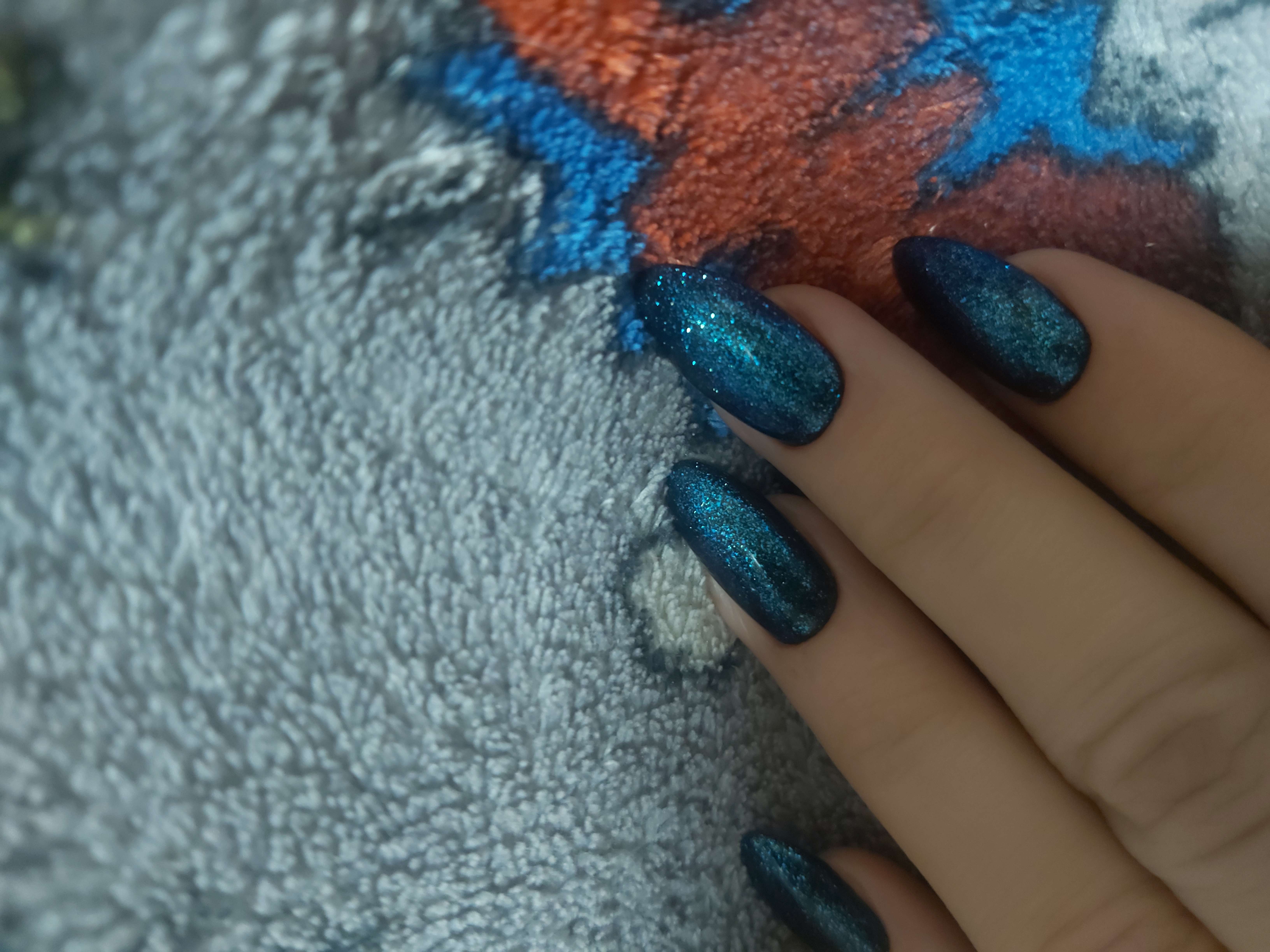 Фотография покупателя товара Гель-лак для ногтей "Хамелеон", трёхфазный LED/UV, для чёрной основы, 10мл, цвет 005 голубой
