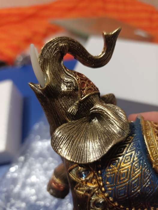 Фотография покупателя товара Фигурка полистоун «Слон в синей попоне с сапфирами», 14×13×6 см, МИКС - Фото 2