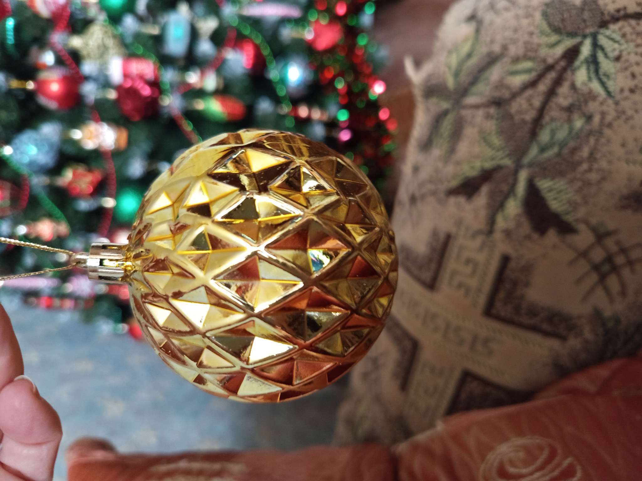 Фотография покупателя товара Ёлочные игрушки «Саманта», шары новогодние, d=8 см, набор 6 шт., золото - Фото 3