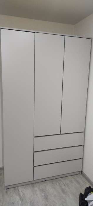 Фотография покупателя товара Шкаф прямой трёхстворчатый для одежды «Лора», с ящиками, 1200×500×2100 мм, цвет кашемир - Фото 2