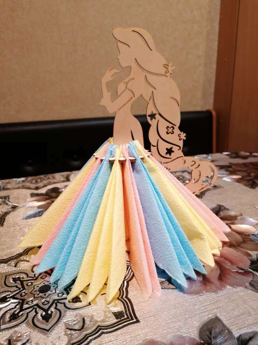 Фотография покупателя товара Салфетница деревянная «Девушка с зонтиком», 25×13×13 см - Фото 11