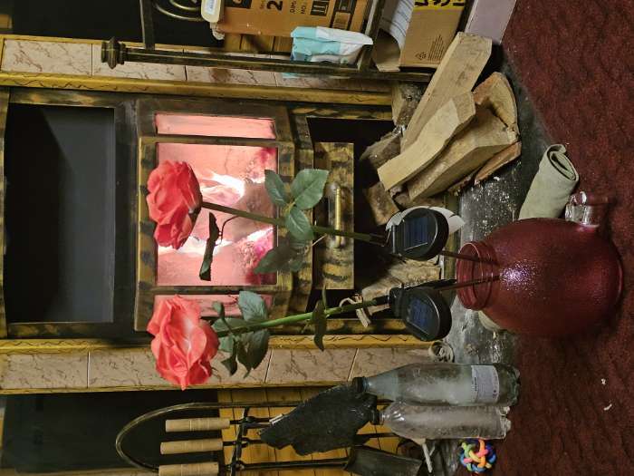 Фотография покупателя товара Садовый светильник «Хризантема белая», уличный, на солнечной батарее, 80 см, 1 LED, свечение белое - Фото 7