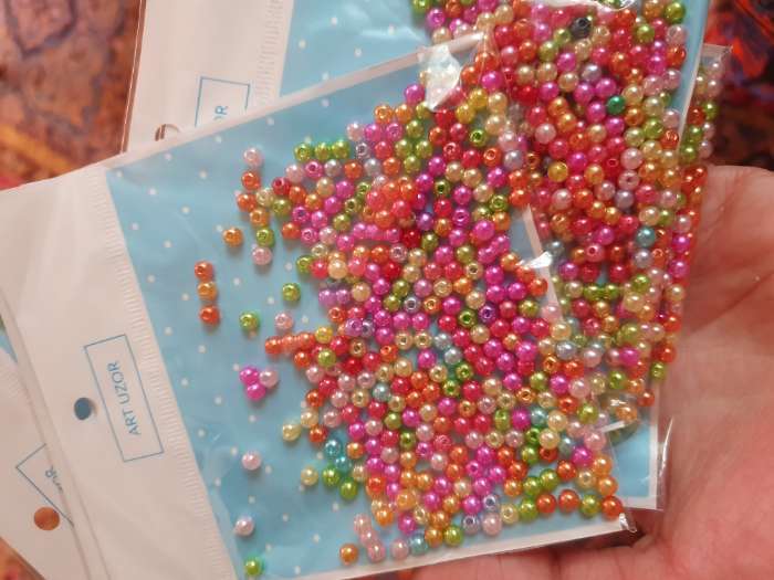 Фотография покупателя товара Бусины для творчества пластик "Разноцветные шарики" набор 10 гр 0,4х0,4 см - Фото 1