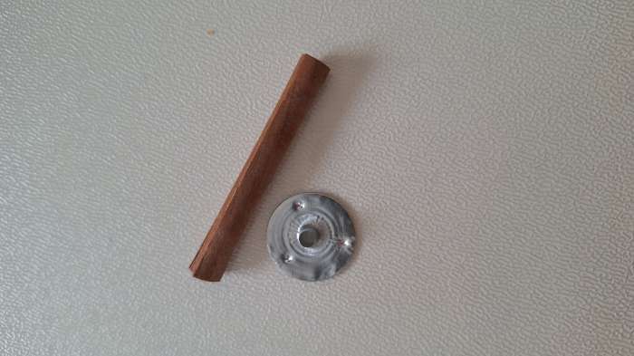 Фотография покупателя товара Фитиль для свечи дерево с металлическим держателем, круглый, набор 2 шт., 0.6×6.5 см - Фото 3