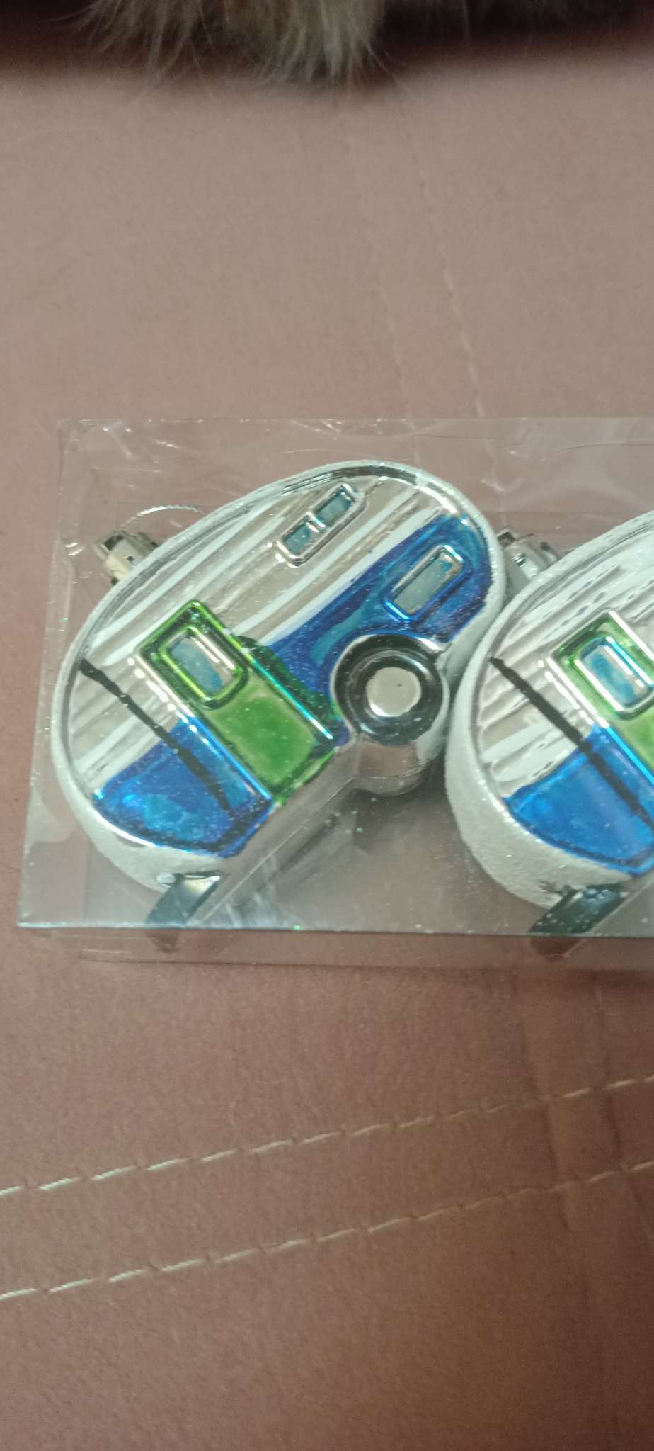 Фотография покупателя товара Ёлочные игрушки 3 шт., «Зимнее волшебство, Фургончики» пластик, 4×7 см, синий - Фото 2