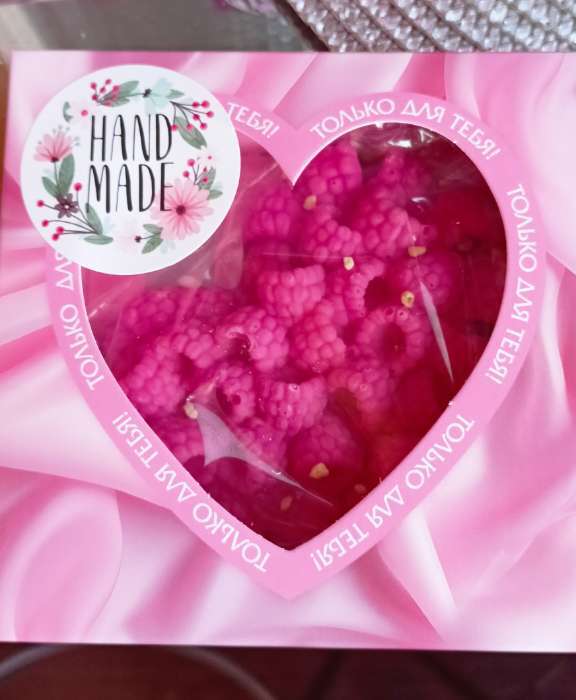 Фотография покупателя товара Коробка под 4 конфеты со скретч-слоем «Только для тебя», 10.5×10.5×3.5 см - Фото 2