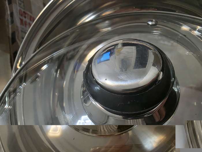 Фотография покупателя товара Набор посуды «Чёрная ночь», 8 предметов: кастрюли 1.5 л, 2 л, 3 л, сковородка d=24 см, 4 крышки, индукция, нержавеющая сталь - Фото 2