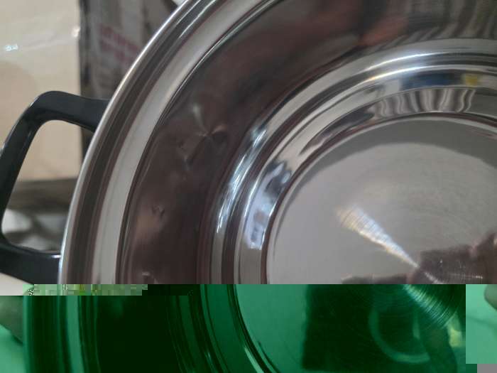 Фотография покупателя товара Набор посуды «Чёрная ночь», 8 предметов: кастрюли 1.5 л, 2 л, 3 л, сковородка d=24 см, 4 крышки, индукция, нержавеющая сталь - Фото 3