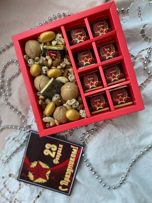 Фотография покупателя товара Коробка под 8 конфет + шоколад, с окном, крафт, 17 х 5 х 17,5 х 3,7 см - Фото 15