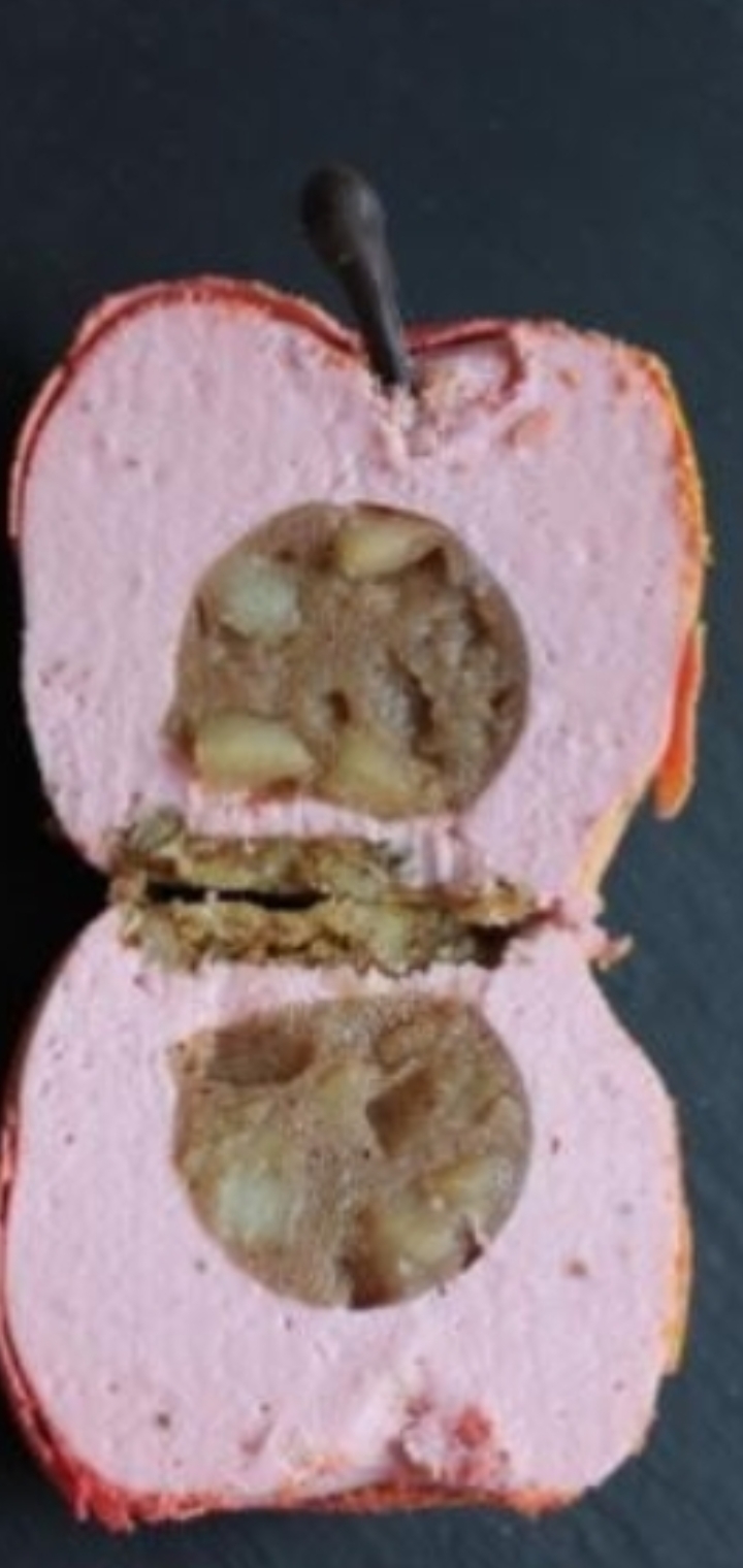 Фотография покупателя товара Форма для муссовых десертов и выпечки Доляна «Яблоко», 29×17×5,5 см, 6 ячеек (d=6 см), цвет белый - Фото 1