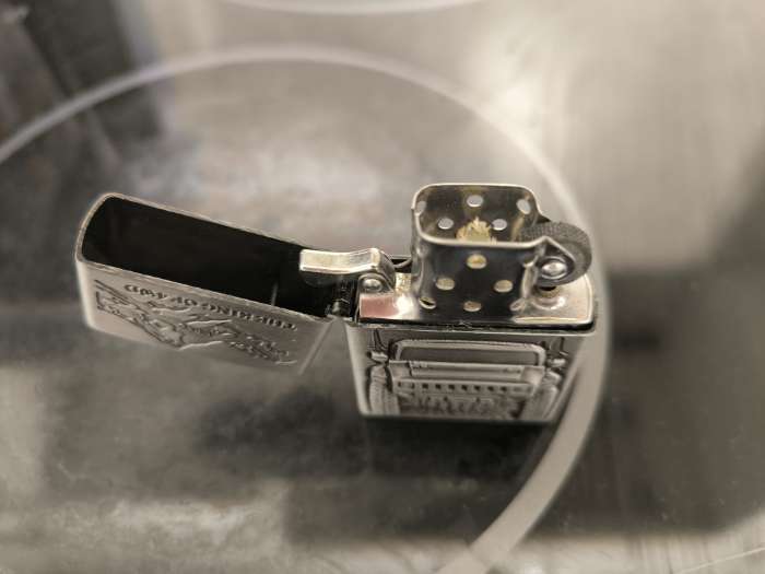 Фотография покупателя товара Зажигалка бензиновая «Джип», металл, 5.5×3.5 см - Фото 3