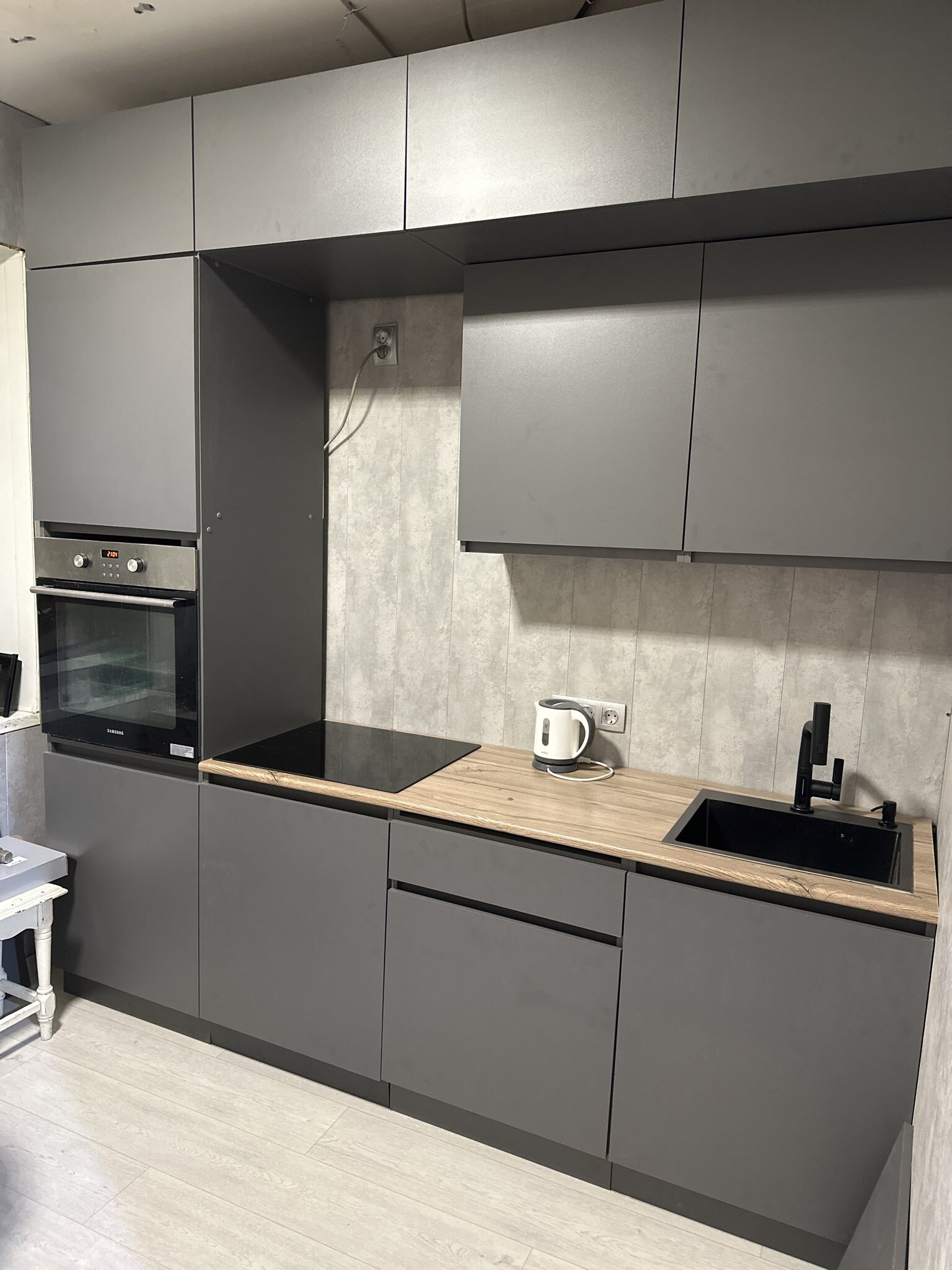 Фотография покупателя товара УЦЕНКА Кухонный гарнитур в потолок 2400 Виктория, Кашемир/Дуб крафт - Фото 9