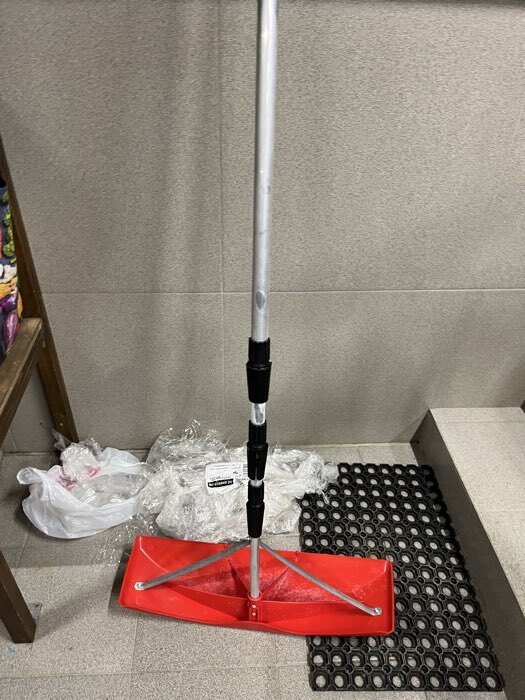 Фотография покупателя товара Скребок для уборки снега с крыши, ковш 400×145 мм, пластик, телескопическая ручка 193-640 см, металл - Фото 5