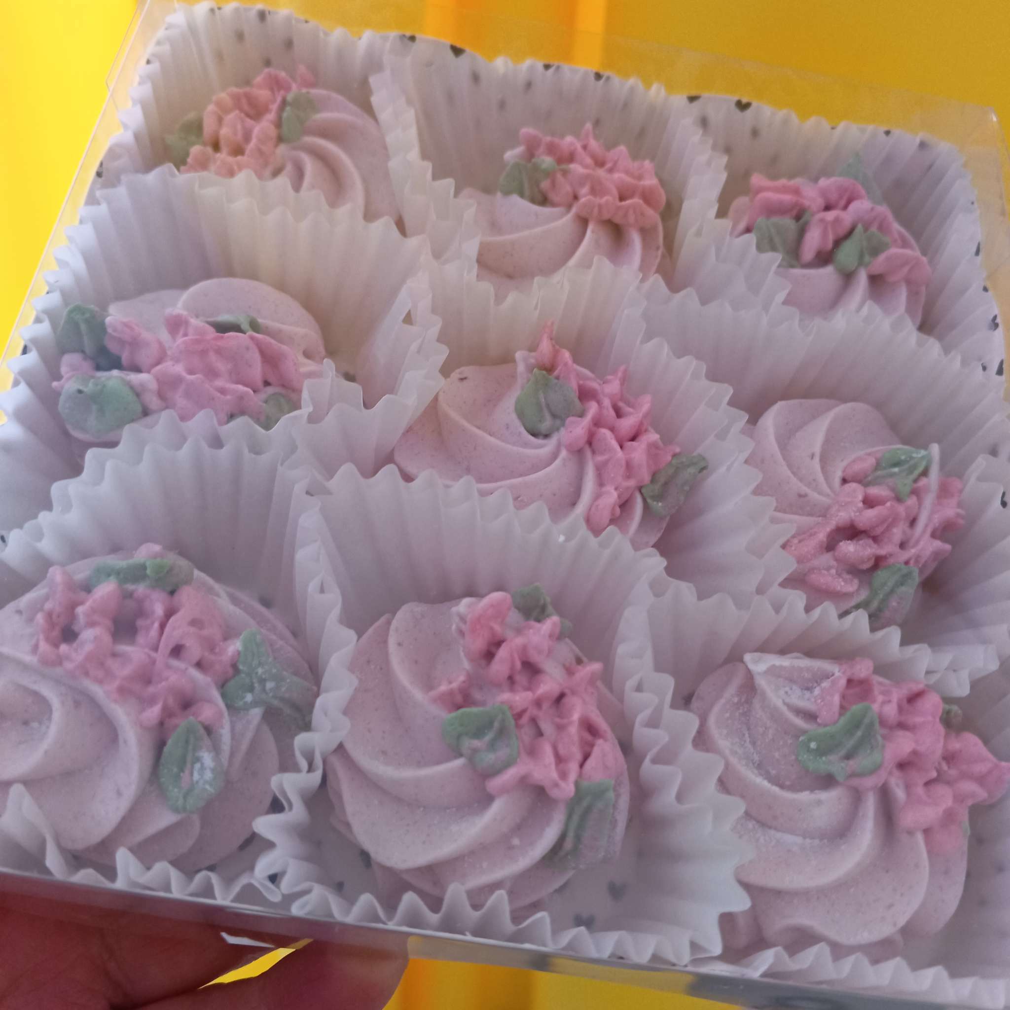 Фотография покупателя товара Коробка для печенья, кондитерская упаковка с пластиковой крышкой, Present, 15×15×3 см - Фото 1