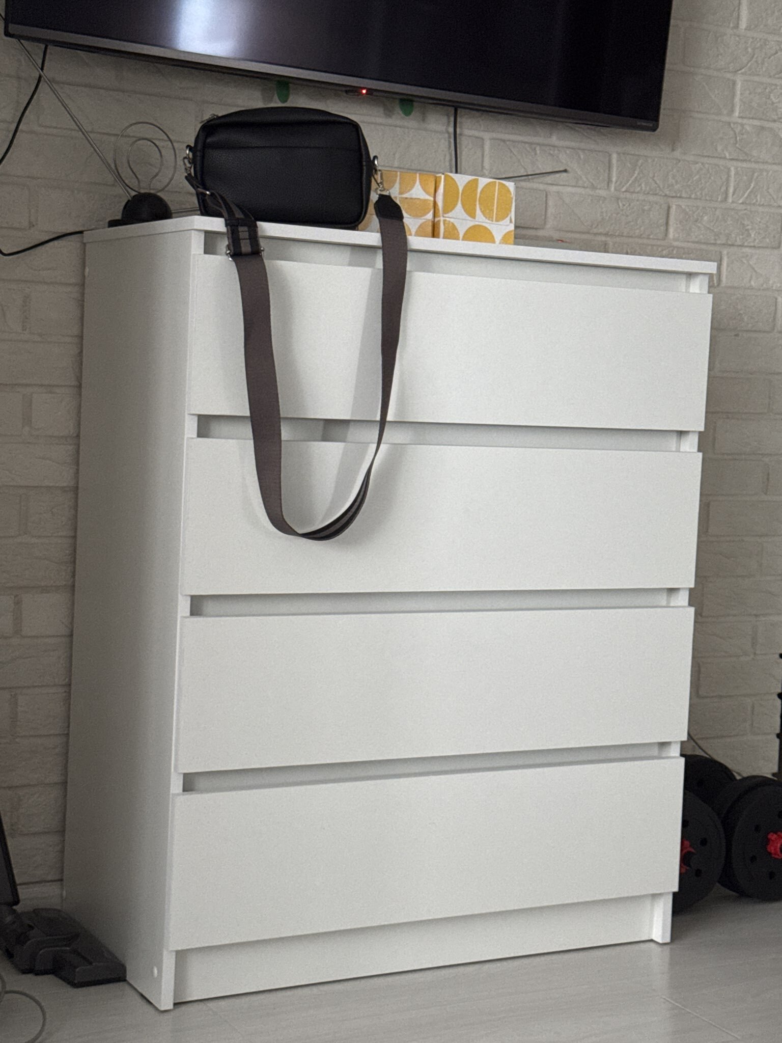 Фотография покупателя товара УЦЕНКА Комод с 6 ящиками Мадера, 1200×420×775, Черный - Фото 1