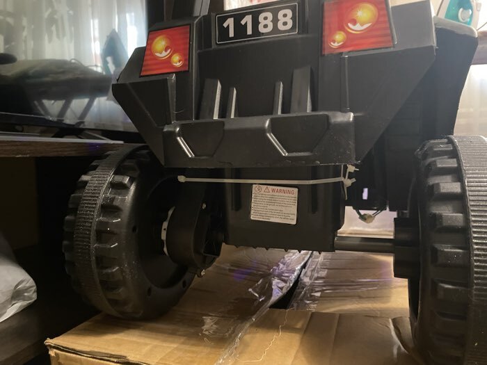 Фотография покупателя товара Электромобиль «Квадрик», цвет синий - Фото 3