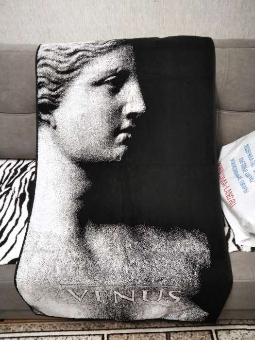 Фотография покупателя товара Полотенце махровое Этель "Венера" 70х130 см, 100% хлопок, 420 гр/м2 - Фото 1