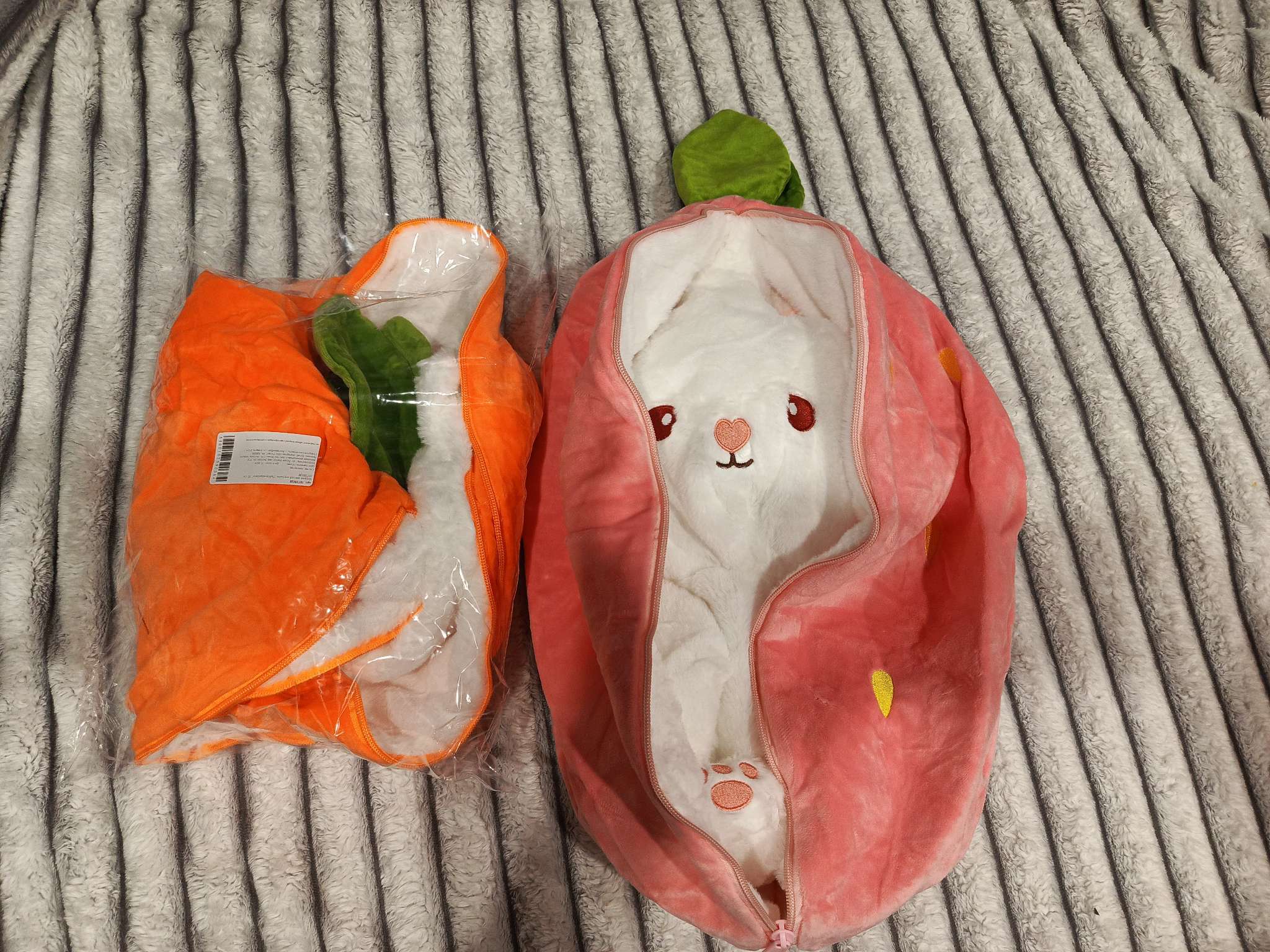 Фотография покупателя товара Мягкая игрушка без наполнителя «Зайка-клубника», 60 см - Фото 1