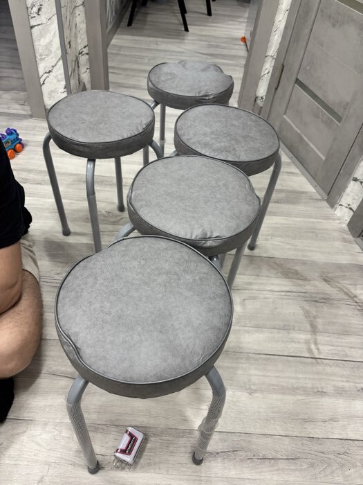 Фотография покупателя товара Табурет для кухни «Булат», экокожа, цвет чёрный - Фото 1