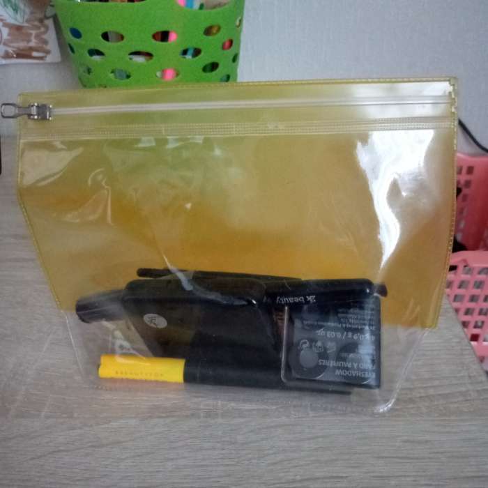 Фотография покупателя товара Косметичка с застежкой зип-лок, цвет прозрачный/оранжевый - Фото 3