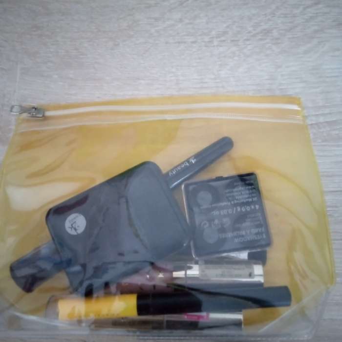 Фотография покупателя товара Косметичка с застежкой зип-лок, цвет прозрачный/жёлтый