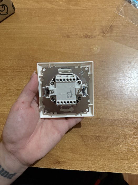 Фотография покупателя товара Выключатель Luazon Lighting «Антей», 10 А, 2 клавиши, скрытый монтаж, белый - Фото 2