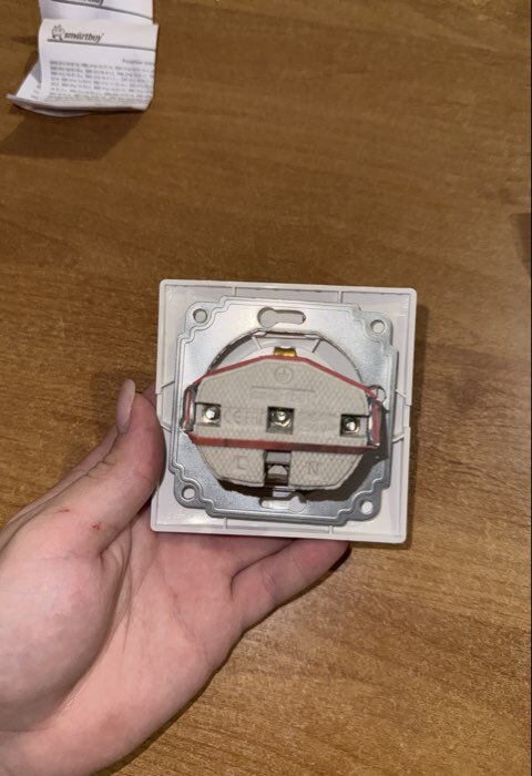 Фотография покупателя товара Розетка Smartbuy «Венера», 16 А, скрытая, одноместная, с заземлением, белая - Фото 2