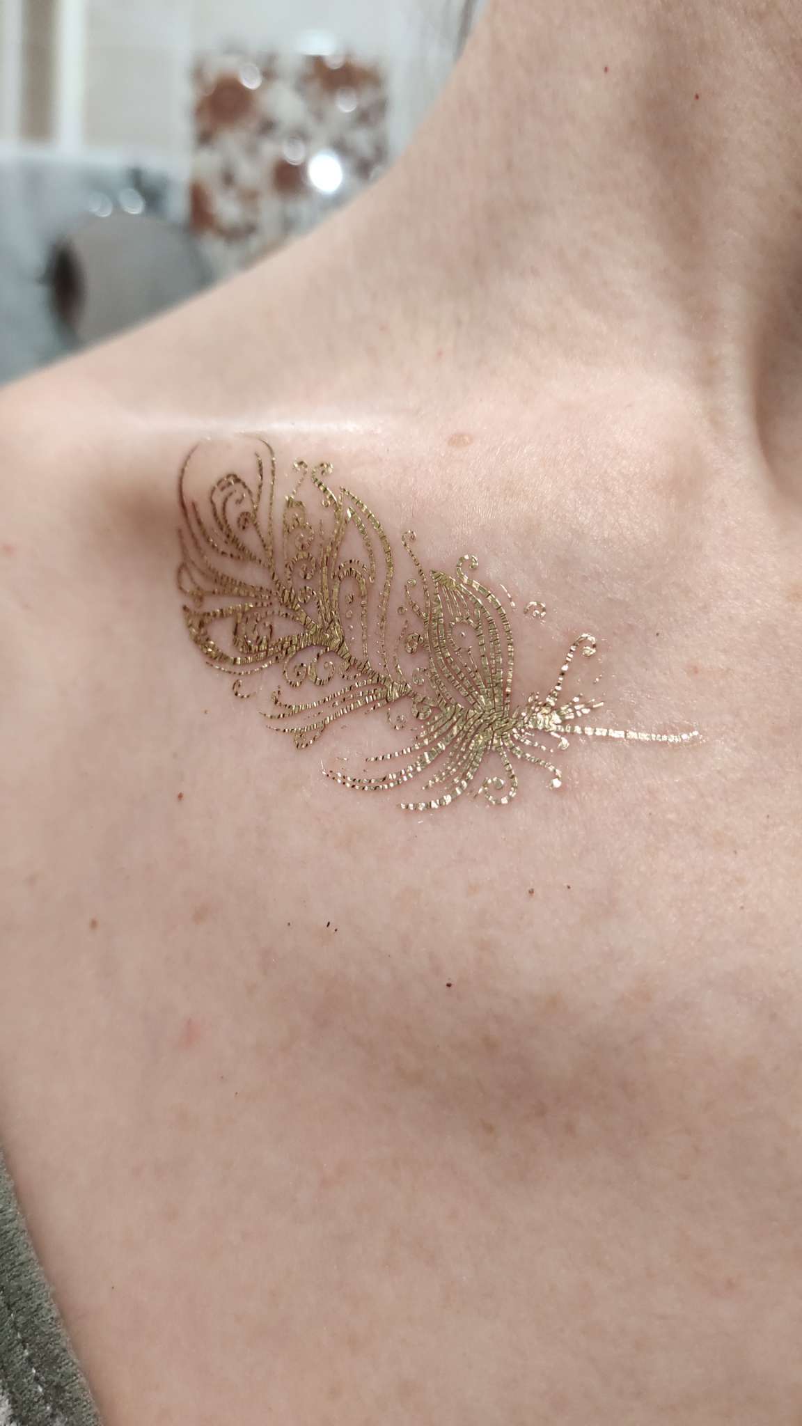 Фотография покупателя товара Переводные татуировки детские «Золотые тату», тату — 2 листа - Фото 1
