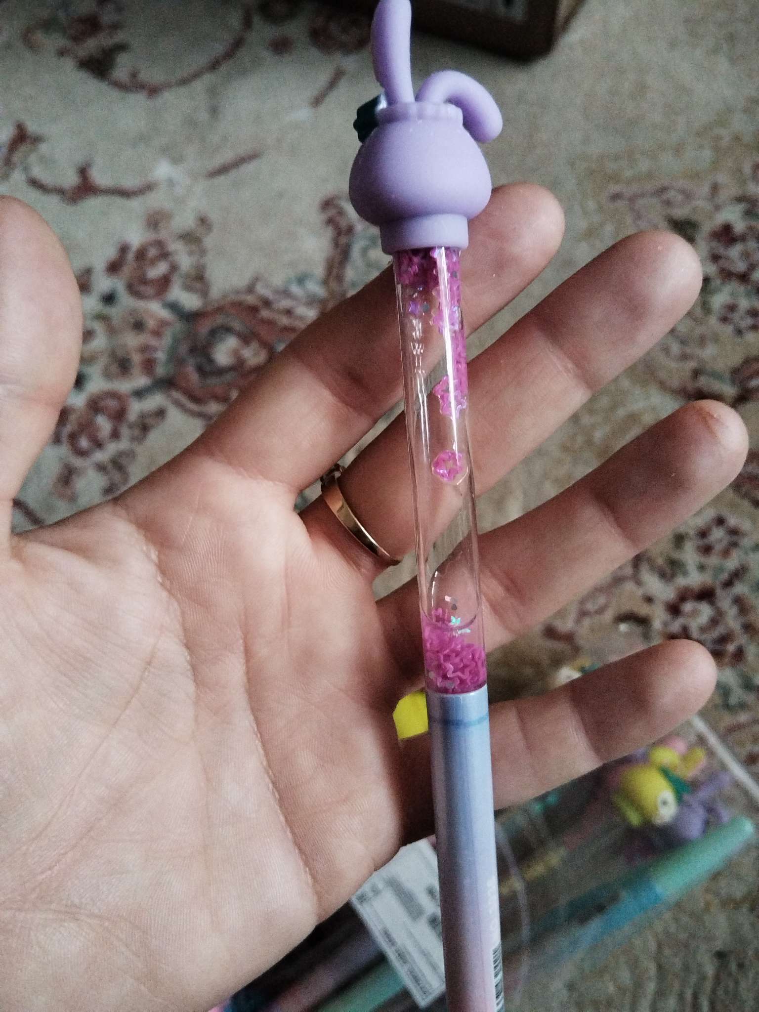 Фотография покупателя товара Ручка-прикол Calligrata «Зайка», чёрный стержень, гелевая, МИКС - Фото 3