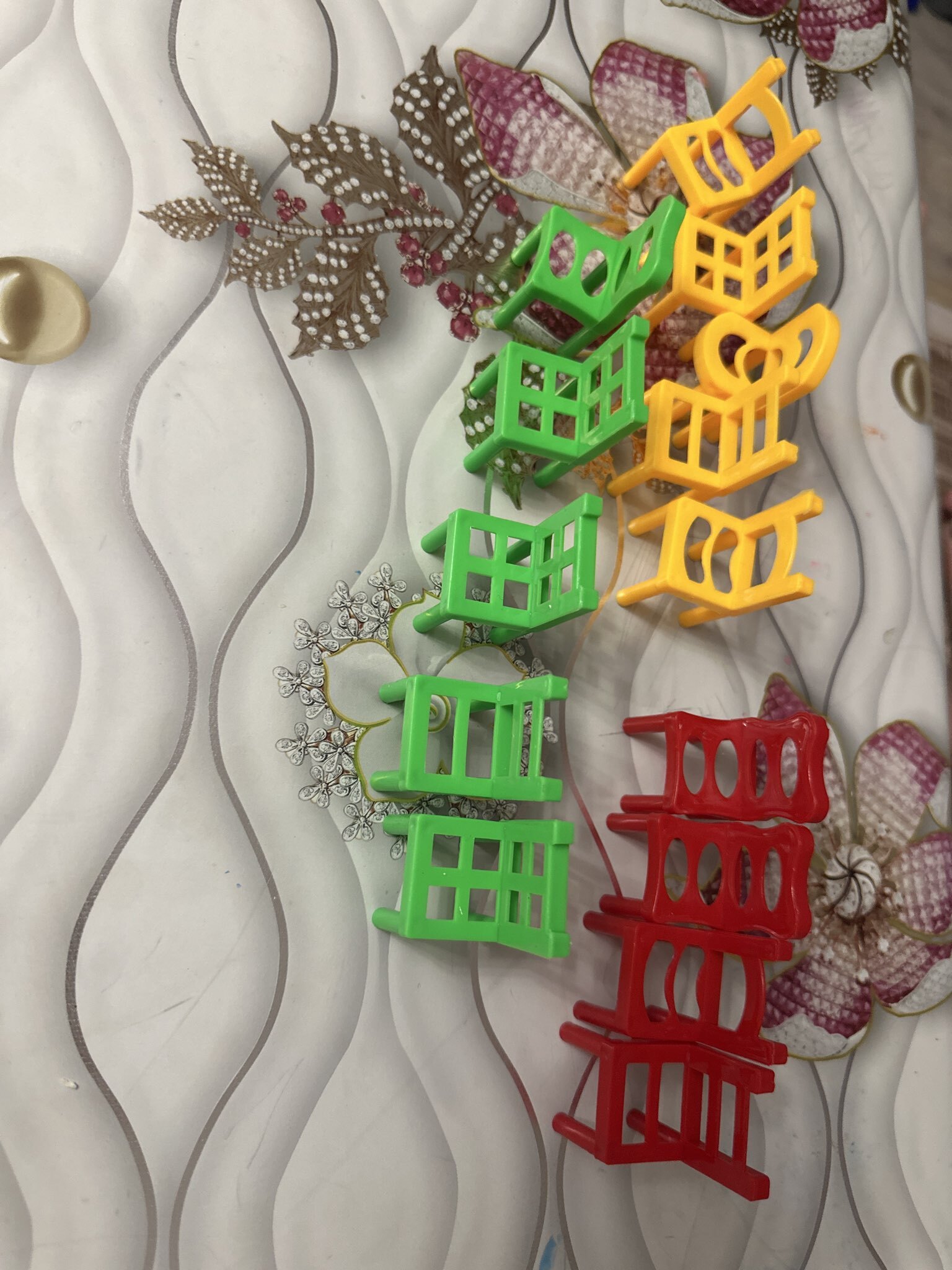 Фотография покупателя товара Настольная игра «На 4 ногах», 18 стульев, 8 цветов, 2-4 игрока, 5+ - Фото 126